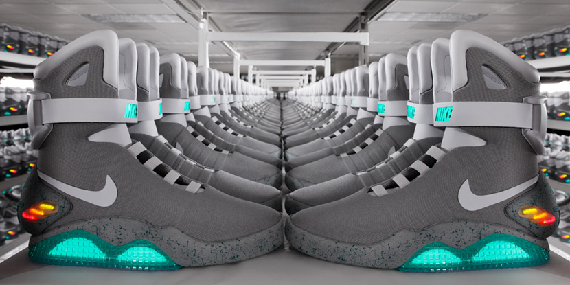 realidad Melodioso Vuelo Nike Mag Brings Marty McFly's Shoes To Life