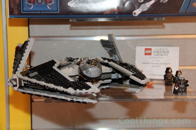 lego-9500-fury-class-interceptor