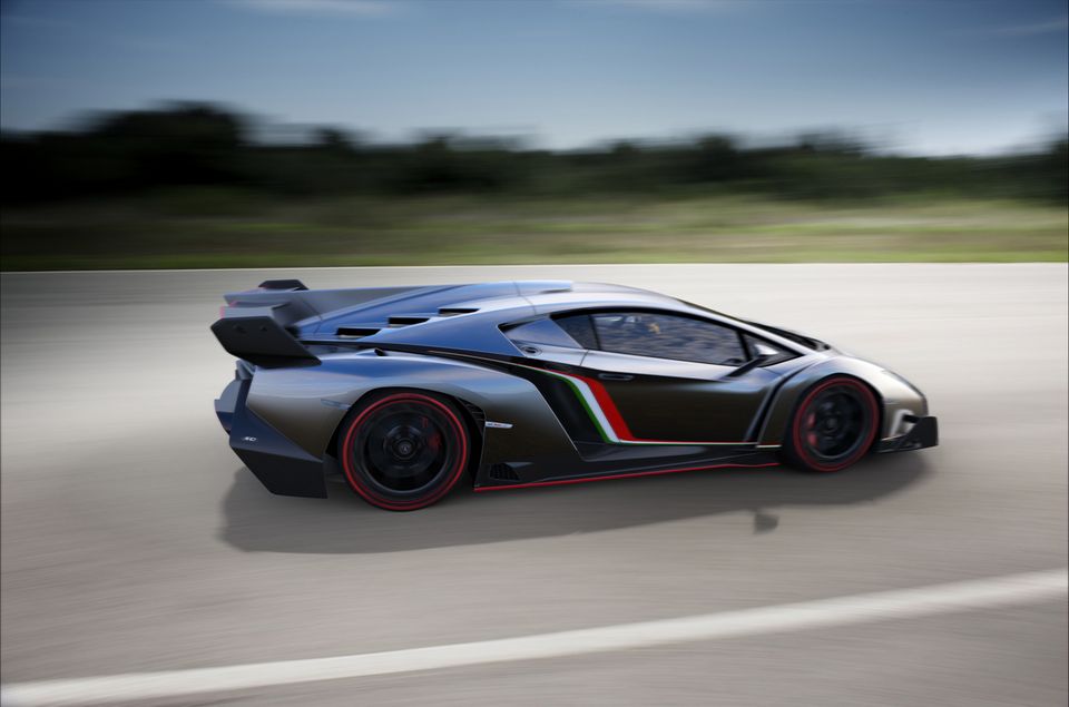 Lamborghini-Veneno-3