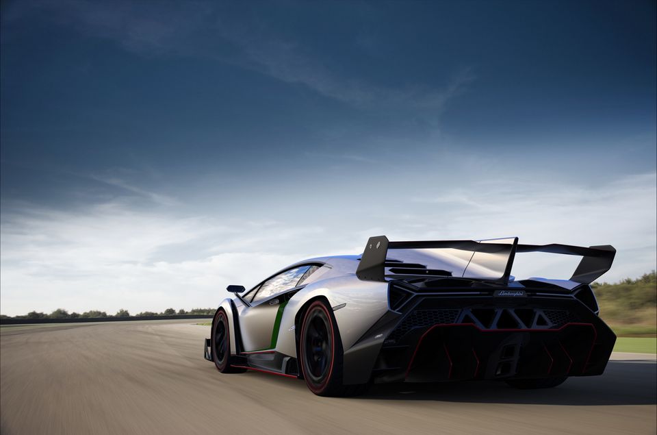 Lamborghini-Veneno-4