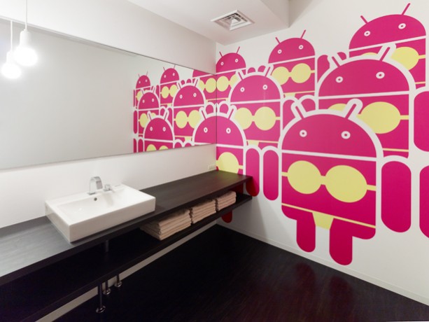 Google Japan’s Colorful Office Interior Pics