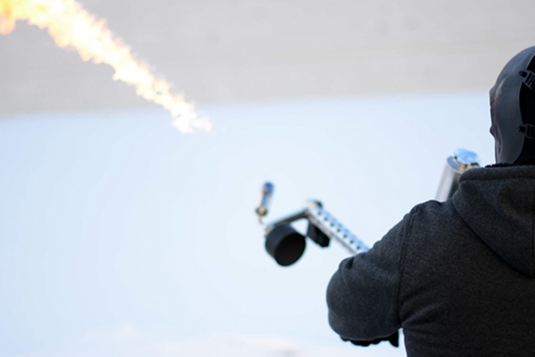 xm42-handheld-flamethrower-3