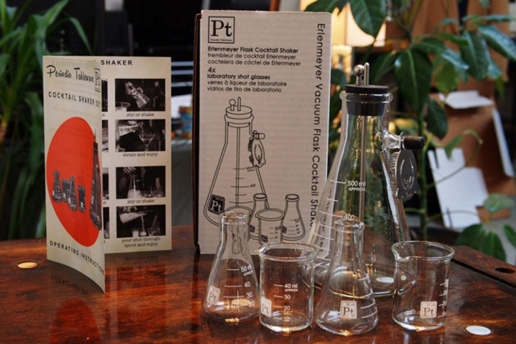 periodic-tableware-cocktail-shaker-set-1