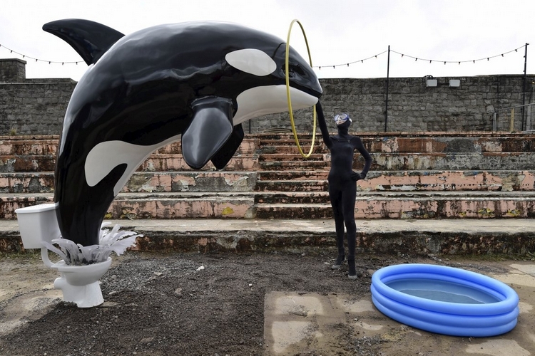 dismaland-3