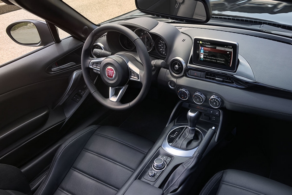 2017-fiat-124-spider-5