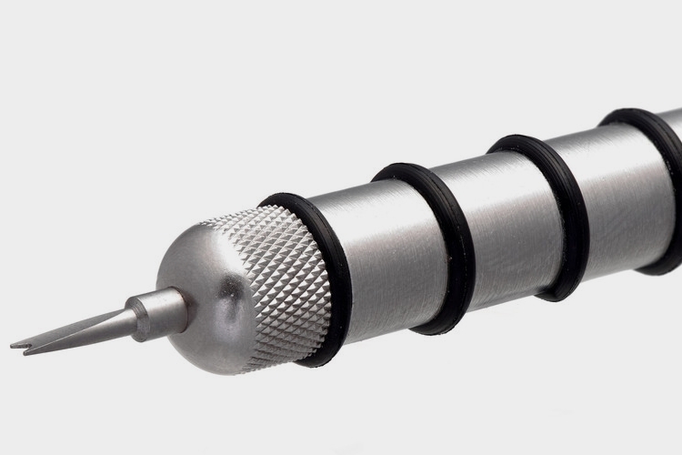 hodinkee-silver-spring-bar-tool-2