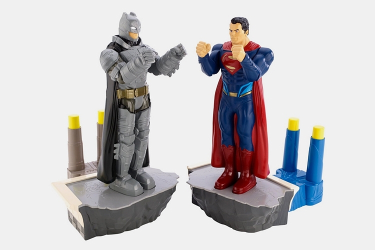 batman-superman-rock-em-sock-em-game-2