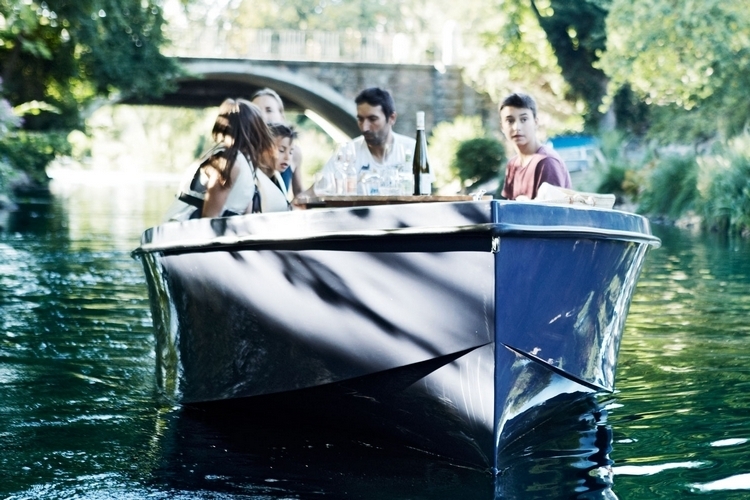 rand-picnic-boat-2