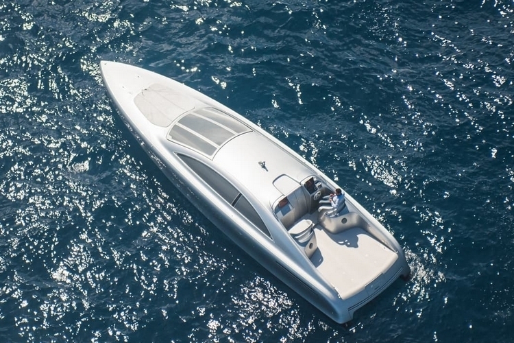 mercedes-benz-arrow460-granturismo-2