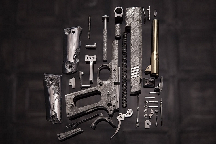 cabot-guns-big-bang-pistol-set-3