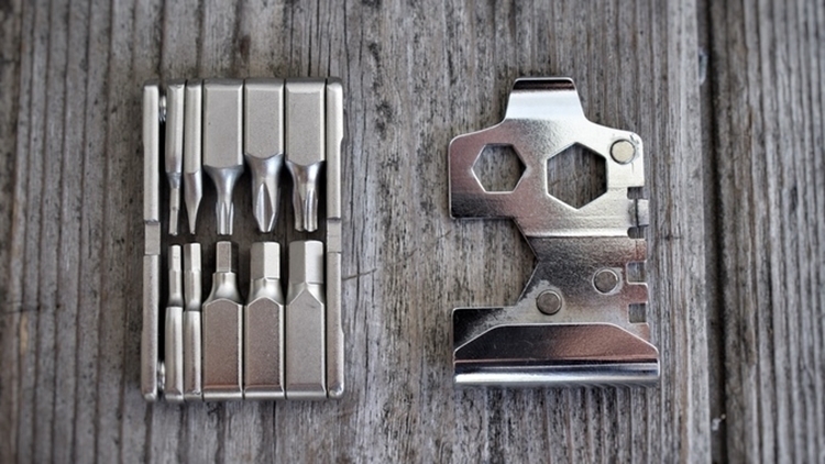 fix-manufacturing-belt-buckle-multi-tool-3