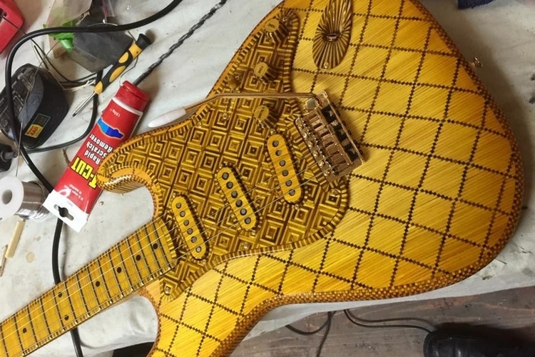 matchstick-stratocaster-2