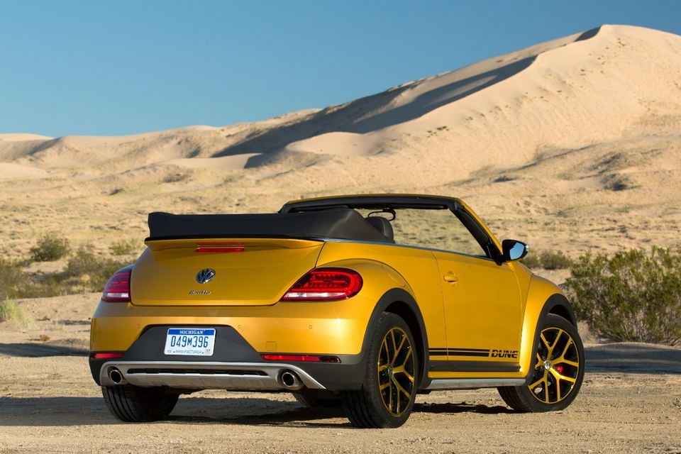 2016-volkswagen-dune-beetle-4