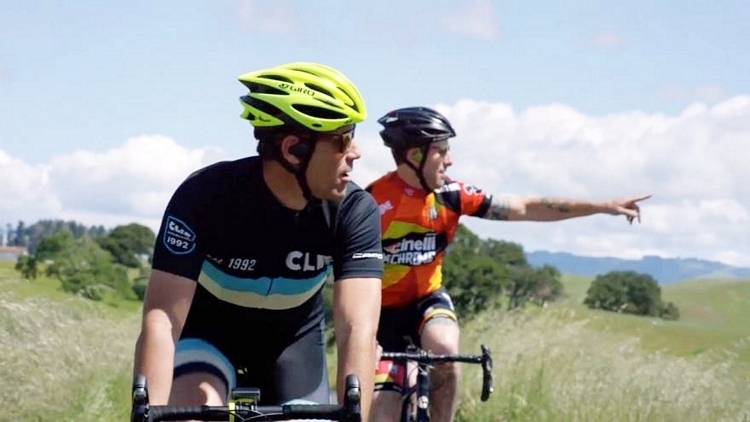 bonx-grip-wearable-walkie-talkie-2