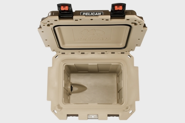 pelican-30qt-elite-cooler-2