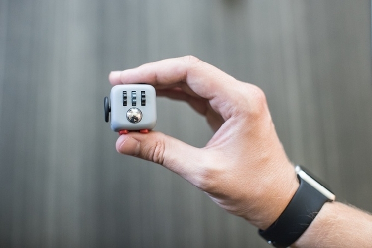 fidget-cube-2