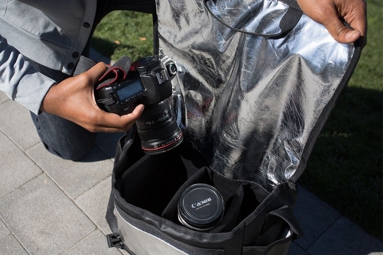 betabrand-flash-bag-2