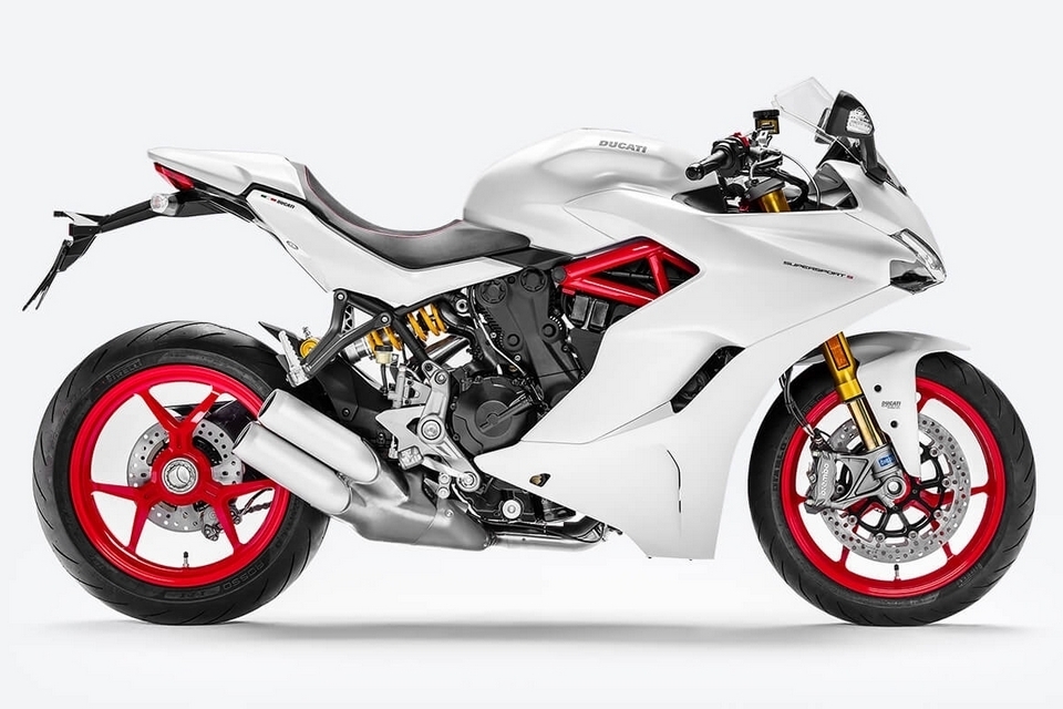 ducati-supersport-motorcycle-1