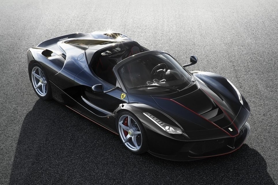 ferrari-laferrari-aperta-0