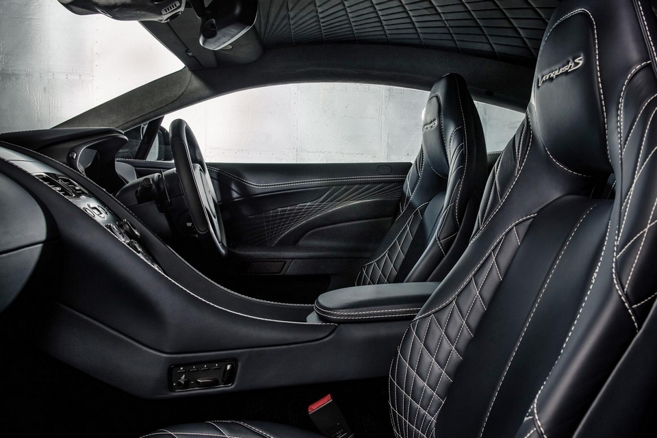 aston-martin-vanquish-s-4