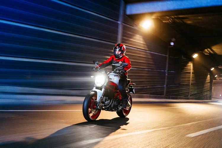 ducati-monster-797-4