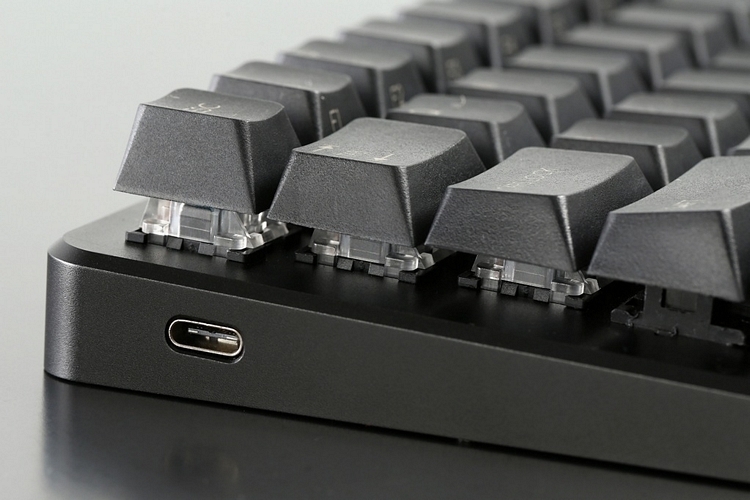 massdrop-001-z70-mechanical-keyboard-3