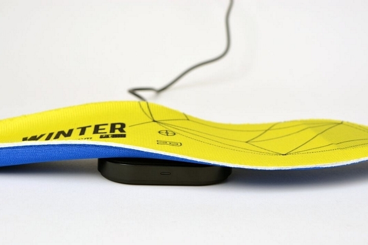 plus-winter-heated-insoles-2
