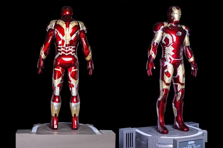 toys-asia-iron-man-mk43-movable-life-size-armor-0