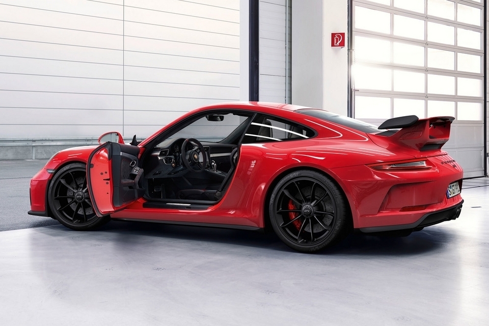 2018-porsche-911-gt3-4