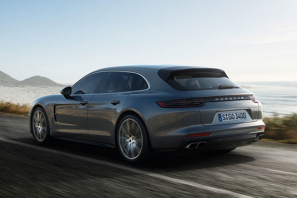2018-porsche-panamera-sport-turismo-4