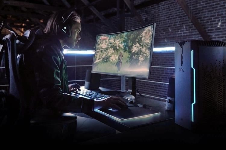 corsair-one-gaming-pc-2