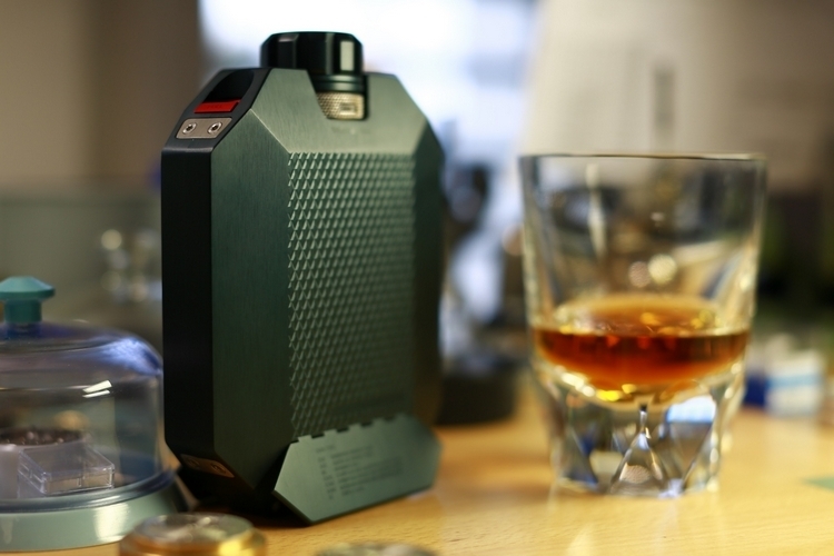 macallan-urwerk-flask-1