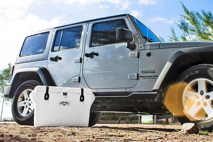 maluna-unhinged-cooler-2