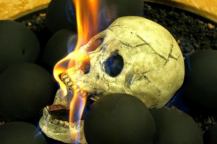 myard-skull-shaped-logs-2
