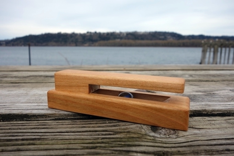 ruggy-towel-hanger-2