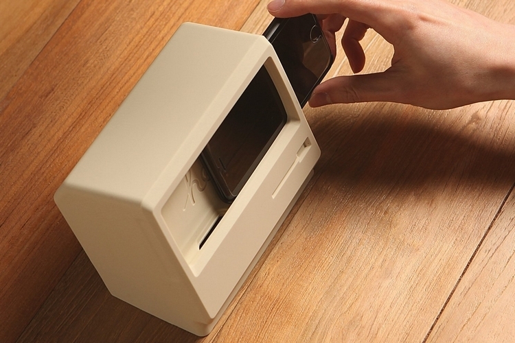 elago-m4-vintage-iphone-stand-2