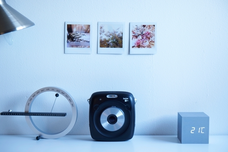 fujifilm-instax-square-sq10-2