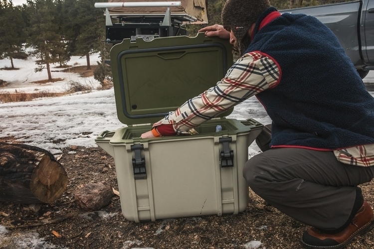 otterbox-venture-cooler-2