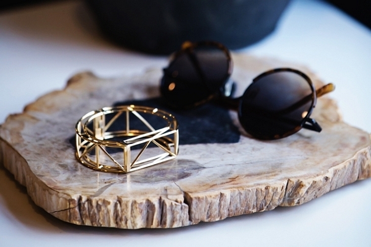 bellafit-fitness-tracker-jewelry-2