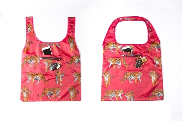 crapchute-tote-bags-1