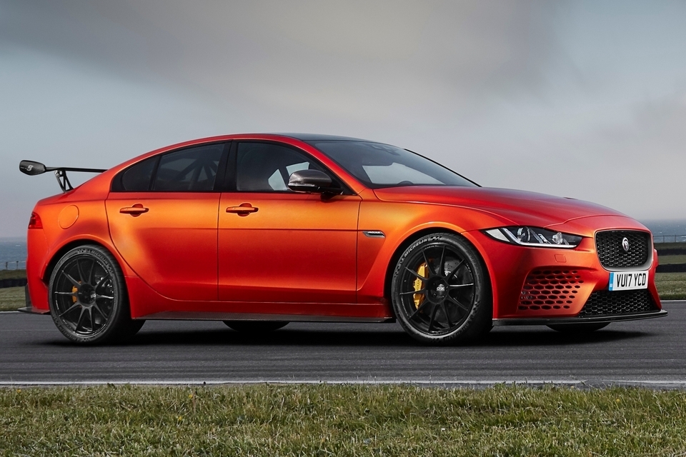 jaguar-xe-sv-project-8-3