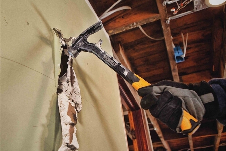 dewalt-demo-hammer-1
