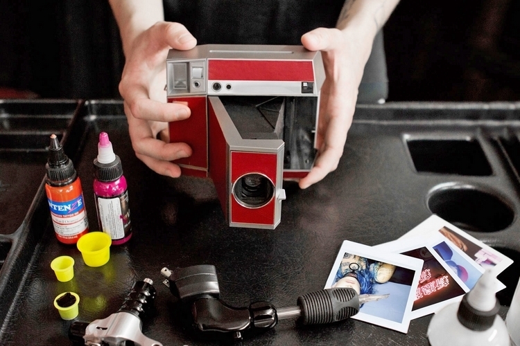 lomography-lomoinstant-square-camera-2