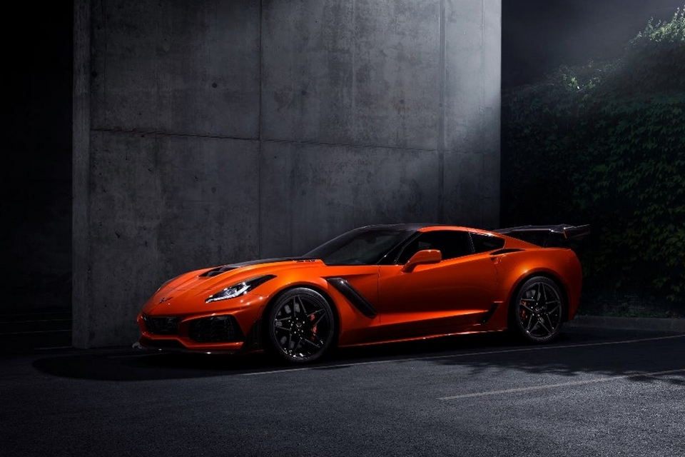 2019-corvette-zr1-3