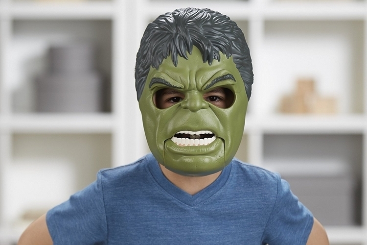 marvel-thor-ragnarok-hulk-out-mask-1
