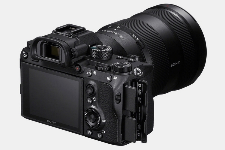 sony-a7r-iii-2