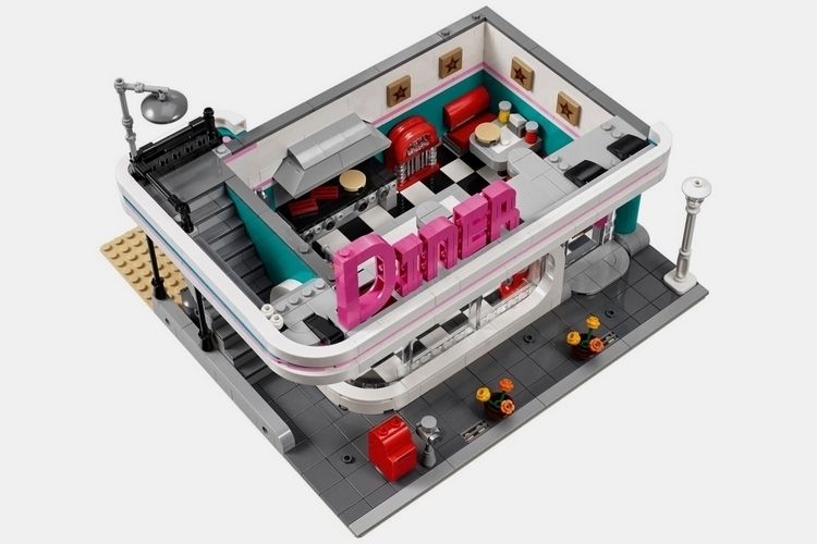 lego-creator-expert-downtown-diner-2