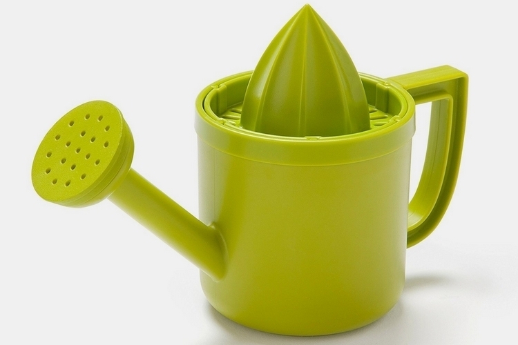 peleg-design-lemoniere-juicer-watering-can-1