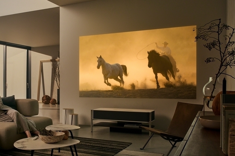 sony-LSPX-A1-4k-ultra-short-throw-projector-2