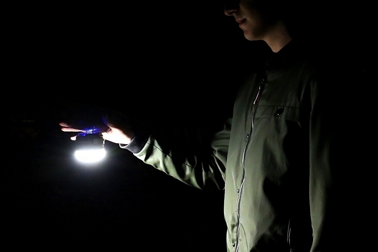 LE-portable-LED-camping-lantern-4